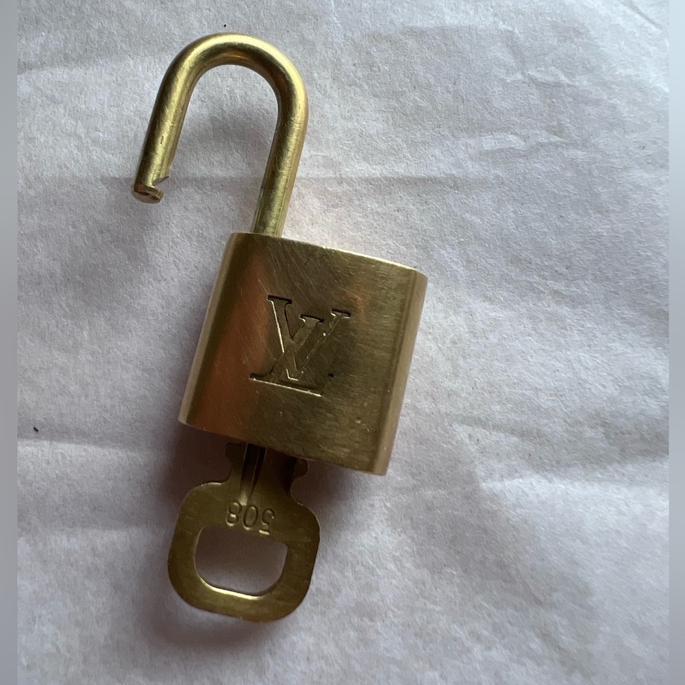 Louis Vuitton Lock and Key 308